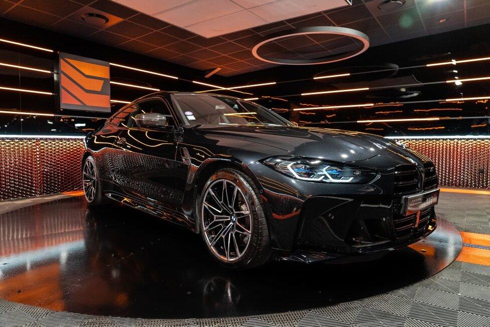 BMW M4 Sport Black