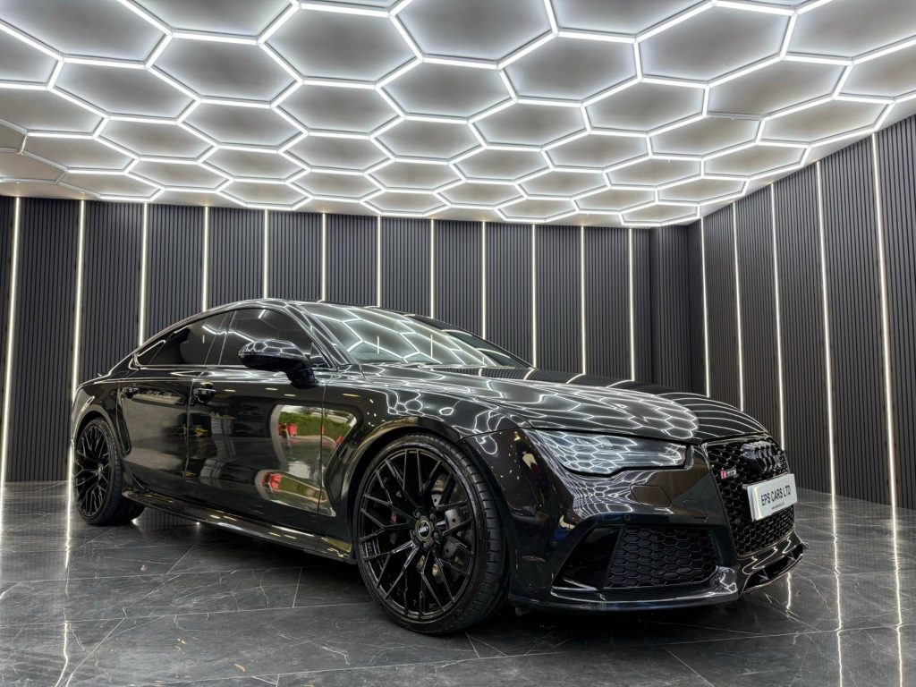 Audi A7 R Line
